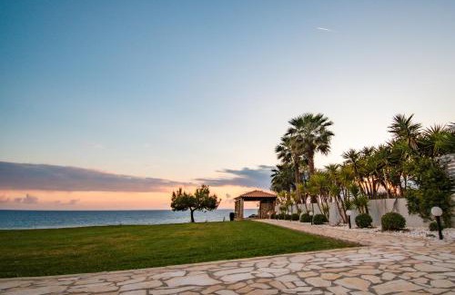 Vromonerion Casa | Sea-front Estate Navarino Baths