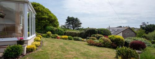 East Prawle Casa | ‘Sea Glimpse’ in the coastal Devon village of East Prawle