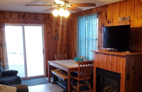 Houghton Lake Cabina | Sea Hag Resort Cabin #1