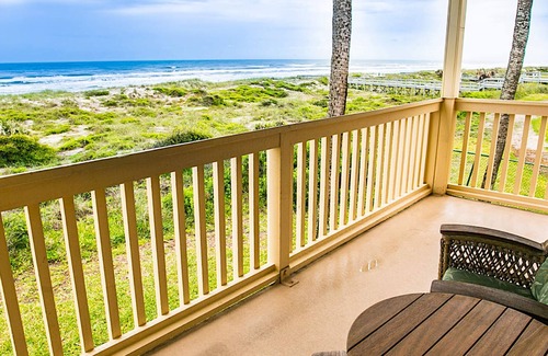 Butler Beach Apartamento | Sea Haven Beachfront Oasis With Pool St Aug