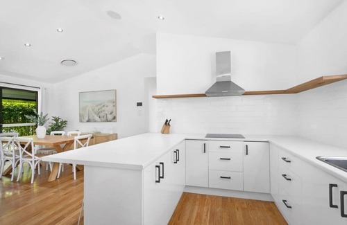 Lemon Tree Passage Casa | Sea Haven - Furry Friends Welcome!