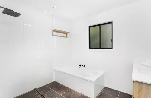 Lemon Tree Passage Casa | Sea Haven - Furry Friends Welcome!