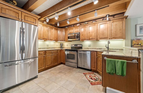 West Cape May Cabaña | Sea Horse Cottage-5 Bedrooms, 3 Full Baths, 2 Half Baths, Sleeps 13