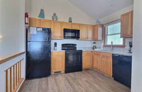 Buxton Cabaña | Sea Horse- Oceanside- Only a short Walk to Beach- Community Pool & Spa