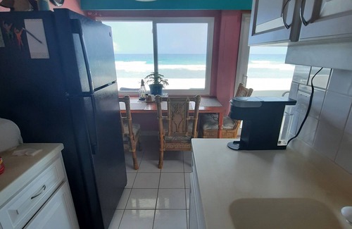 La Grande Princesse Condominio | "MAR BESADO" - FRENTE AL MAR, DOS DORMITORIOS. ¡CONDO DE DOS BAÑOS EN LA PLAYA!