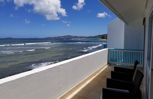 La Grande Princesse Condominio | "MAR BESADO" - FRENTE AL MAR, DOS DORMITORIOS. ¡CONDO DE DOS BAÑOS EN LA PLAYA!