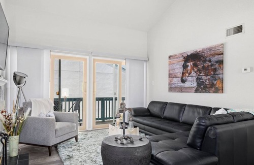 Sailhouse Condominio | Sea La Vie | Access to Lighted Fishing Pier + Pool
