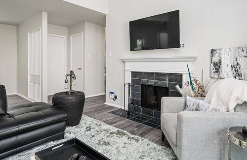 Sailhouse Condominio | Sea La Vie | Access to Lighted Fishing Pier + Pool