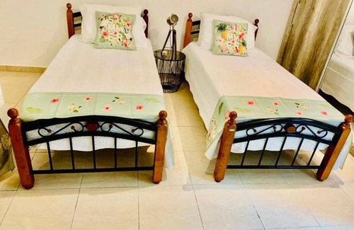 Calodyne Casa | Sea La Vie Villa Amaillys Grand Gaube 5 minutes walk to the beach & amenities