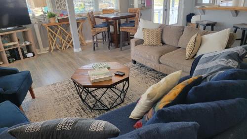 San Luis Casa | Sea-La-Vie, your beach house oasis