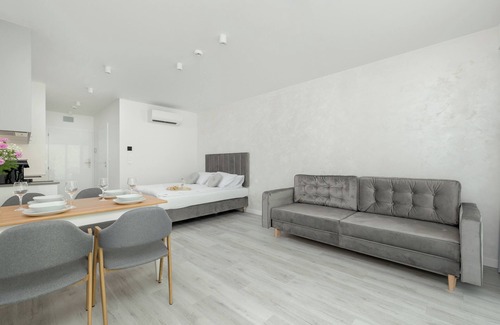 Uniescie Apartamento | Sea&lake 209 With Parking by Renters