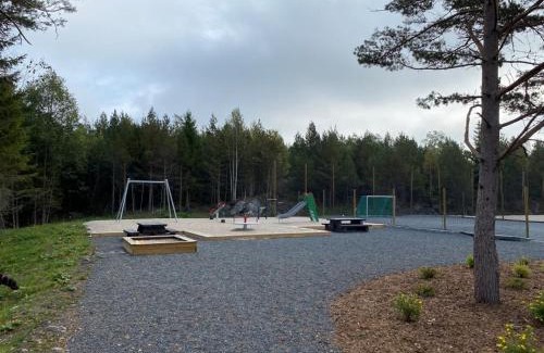 Risor Casa | sea, lake and hill view - TheHumanBirdHouseRetreat