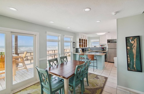 Bermuda Beach Casa | Sea Loft | Newly Renovated, Beachfront!