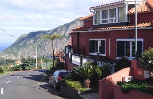 Faial Apartamento | Sea & Mountain View Lombo de Cima House BBQ & Wifi