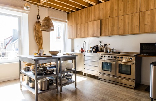 Port-en-Bessin-Huppain Apartamento | Sea nature, charming spacious triplex 20 meters from the sea & 10km from Omaha Beach.