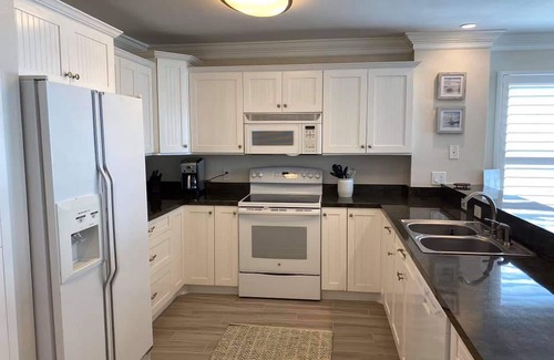Redington Shores Casa | Sea Oats Beach Resort by Liberte