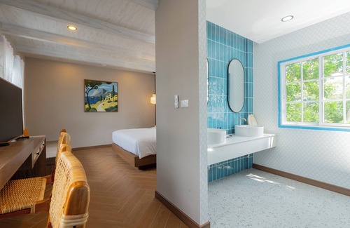 Bang Sare Cama Y Desayuno | Sea of Love Suite Cafe Pattaya