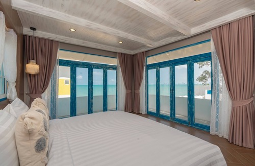 Bang Sare Cama Y Desayuno | Sea of Love Suite Cafe Pattaya