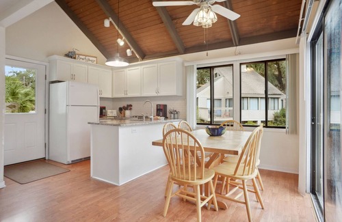 Night Heron Casa | Sea Pines - 3 bedroom 2 bath Cottage with Spectacular Lagoon View