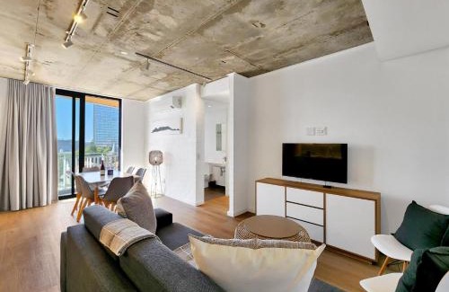 Three Anchor Bay Apartamento | Sea Point Modern 2-Bed with Ocean Mountain Views