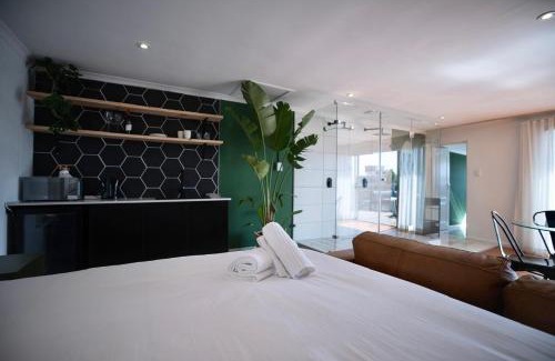 Three Anchor Bay Apartamento | Sea Point Open, Large & Romantic 1 Bed Apt