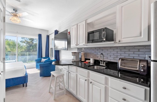 Rosemary Beach Condominio | "Sea Pointe 30A" #200 Studio Sleeps 2