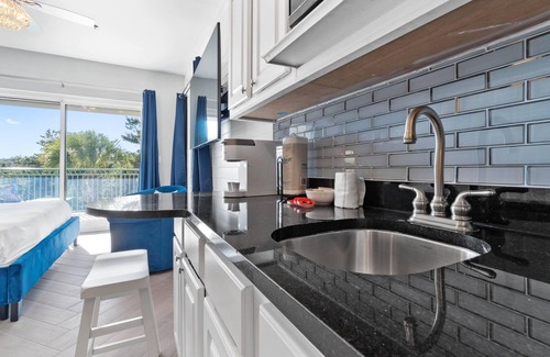 Rosemary Beach Condominio | "Sea Pointe 30A" #200 Studio Sleeps 2