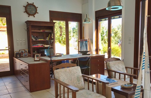 Dryopi Villa | Mar, piscina, tenis, kayaks, vela, descanso, lugares de interés histórico.