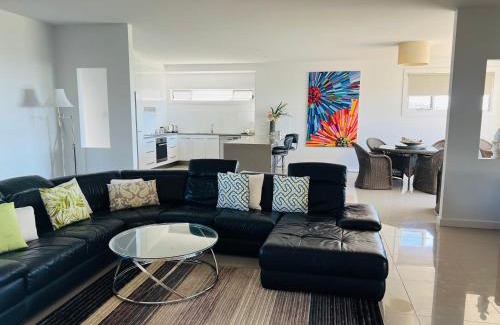 Waterhouse Casa | Sea Retreat - Esplanade Available Xmas 2023 and 2024 Summer