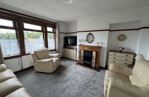 Methil Casa | Sea Road Retreat - Sleeps 6