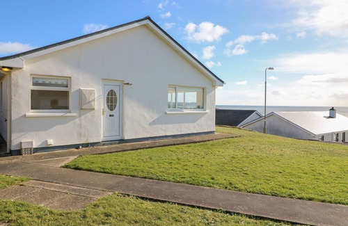 Clonakilty Cabaña | Sea's The Dream
