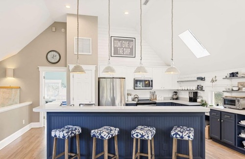 Bald Head Island Casa | Sea Senorita - Beautiful Home Central Island Close to Beach, great for families!