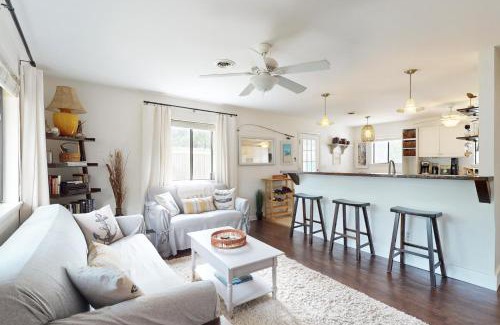 Tranquil Harbour Casa | Sea Shanty