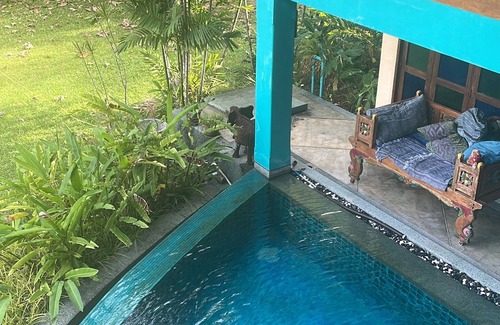 Air Hangat Casa | Sea Side Beach House