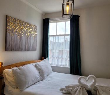 Scarborough Apartamento | Sea side flat 5 with fast WIFI and free PARKING