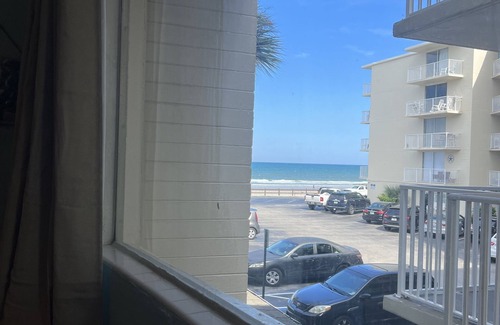 Bostwick Park Condominio | Sea ~ Side ~ Hideaway ~ Studio Condo ~ near the Beach ~