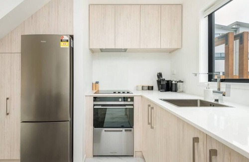 New Brighton Casa | Sea Side Paradise - Beach Across