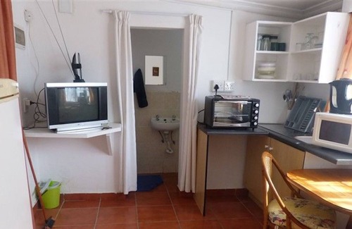 Margate Beach Apartamento | Sea Spray - Private Studio Apartment with swimming pool