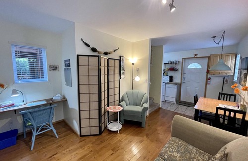 Ucluelet Hotel | Sea Star Cabin