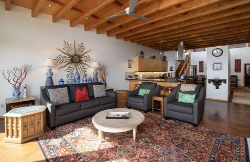 Cayucos Condominio | Exclusivo Oceanfront Cayucos Loft! Vistas increíbles.