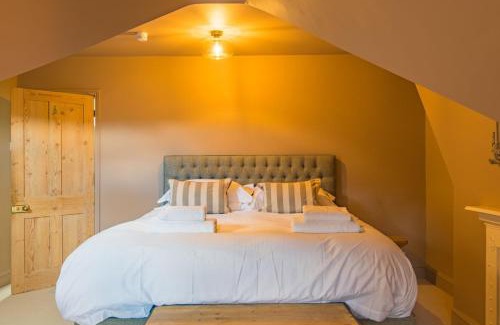 Hythe Casa | Sea to Sea by Keepers Cottages