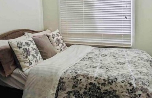 West Vancouver Apartamento | Sea to Sky Cottage