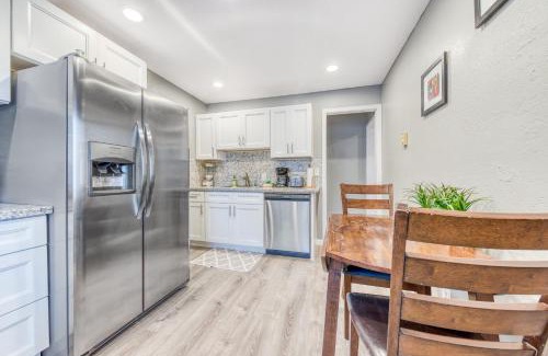 Rockaway Beach Hotel | Sea Treasures Inn
