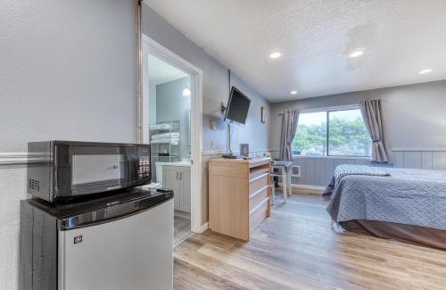 Rockaway Beach Hotel | Sea Treasures Inn #103 & #104