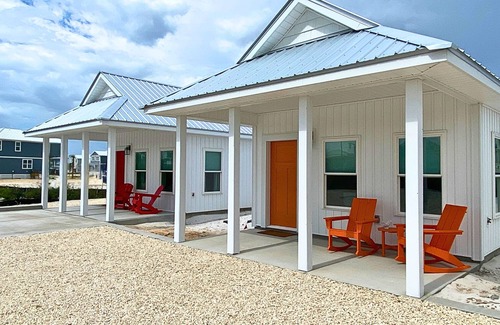 Port St. Joe Cabaña | "Sea Turtle Cottage" is a pet friendly, 2 bed, 1 1/2 bath unit accepting 5 guests. Pool Coming 2025!