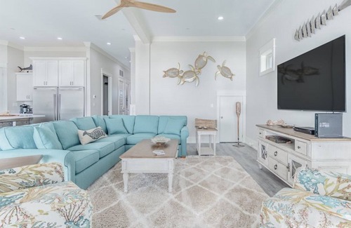 Bel Air Casa | Sea Turtle. New, Luxury, Gulf Front Home with pool 7br 7.5 baths sleeps 28