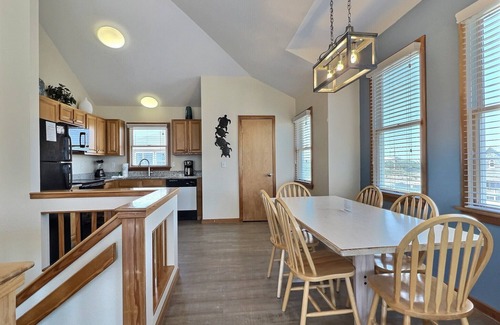 Buxton Cabaña | Sea Turtle- Semi-Oceanview- Short Walk to Beach- Community Pool & Spa