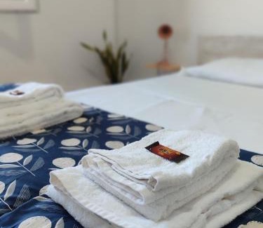 La Línea de la Concepción Apartamento | Sea View Apartment - 5 Min Walk to Gibraltar