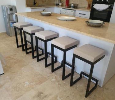 Kalkan Apartamento | Sea view 5 En-suit villa, pool heatable, free WIFI VillaHappy in Kalkan