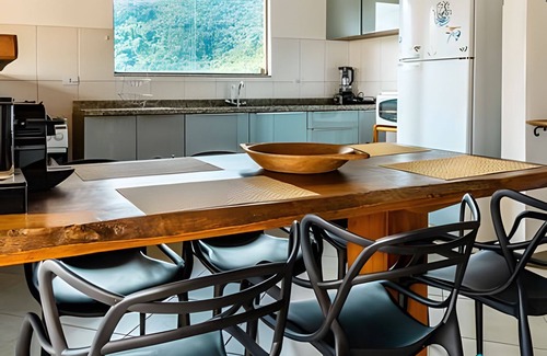 Tesouro da Colina Condominio | Sea view and comfort in Ilhabela